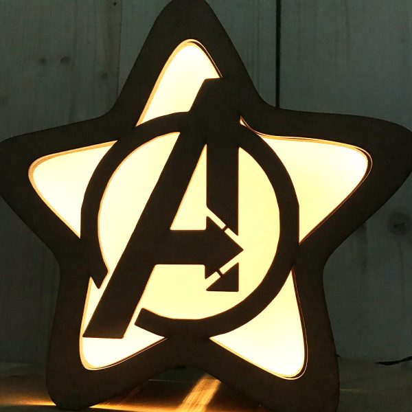 Lámpara Estrella LED Avengers